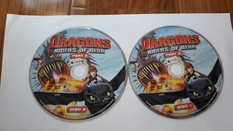 2片合售 DRAGONS RIDERS OF BERK 馴龍高手 捍衛博克島第二季 2 DVD專輯 二手 C63
